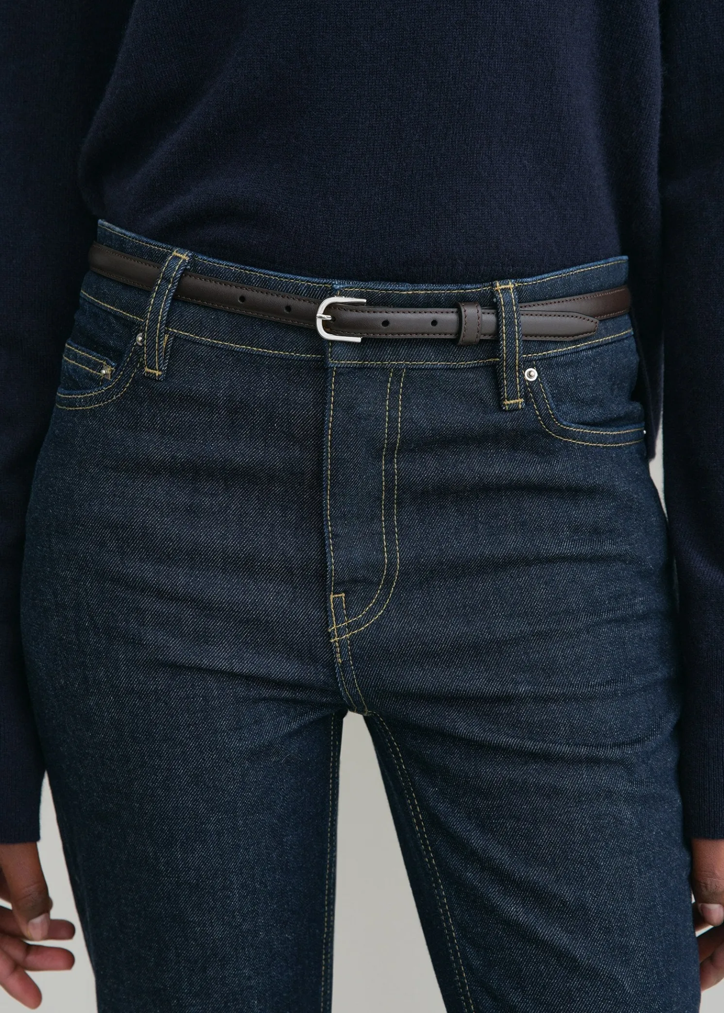 Thin leather belt bark