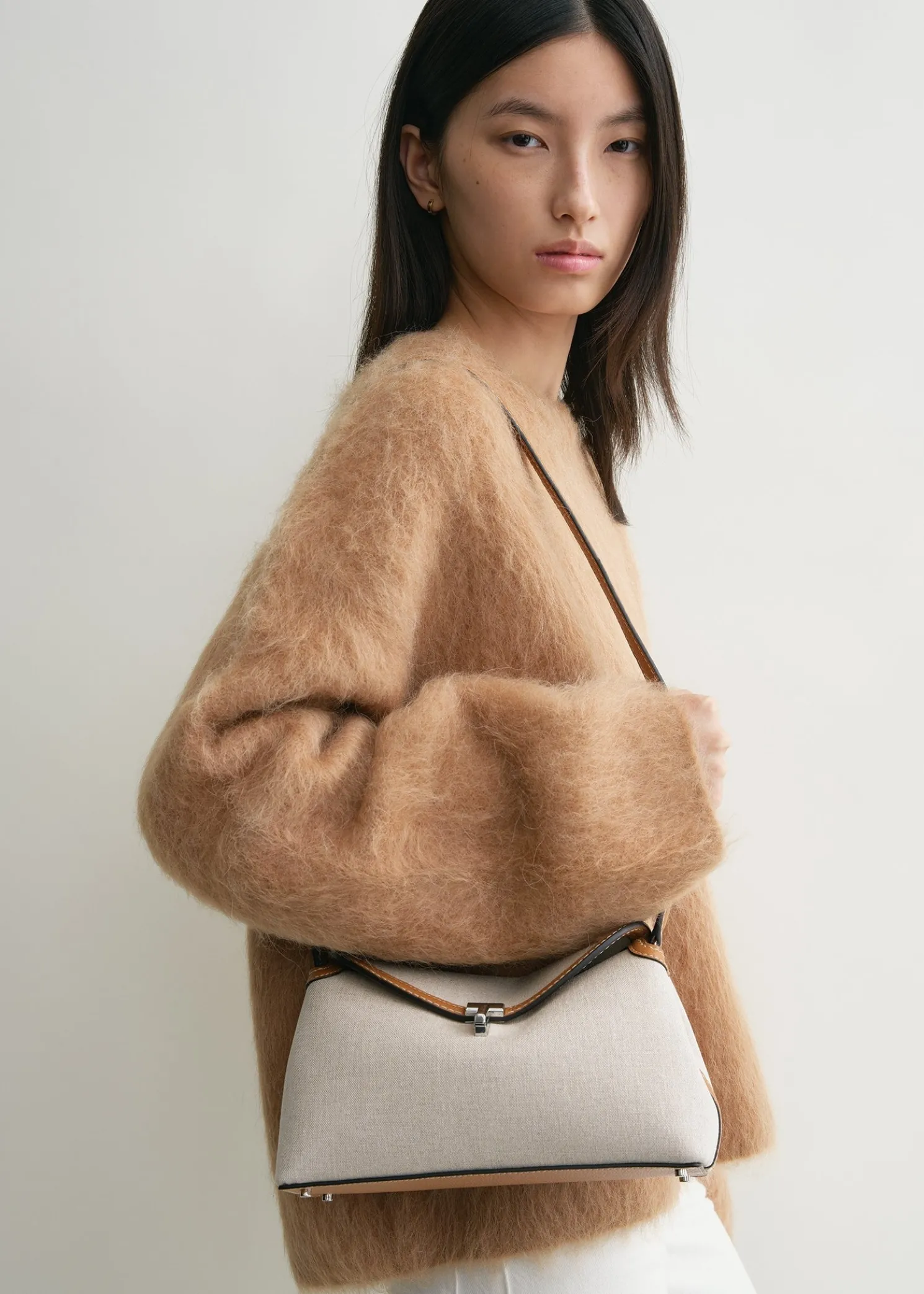 T-Lock canvas clutch ecru/tan