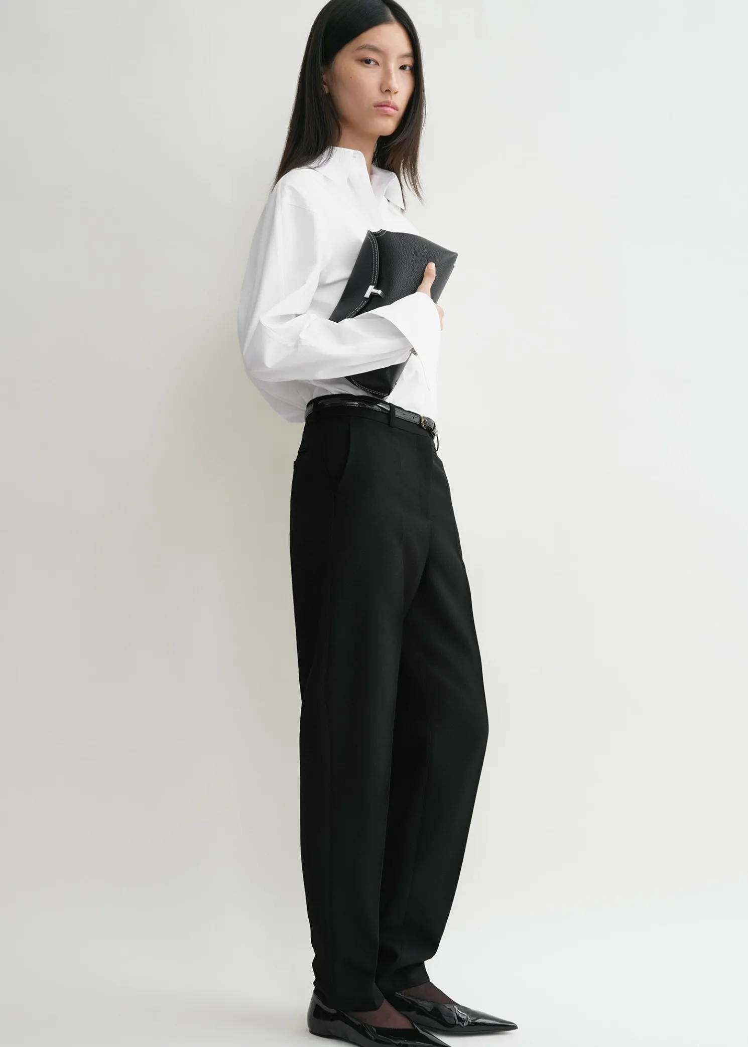 T-Lock grained-leather clutch black