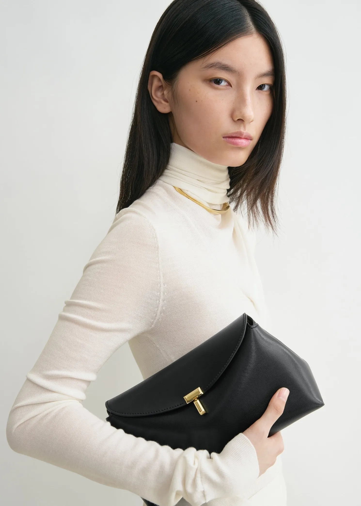 T-Lock leather clutch black