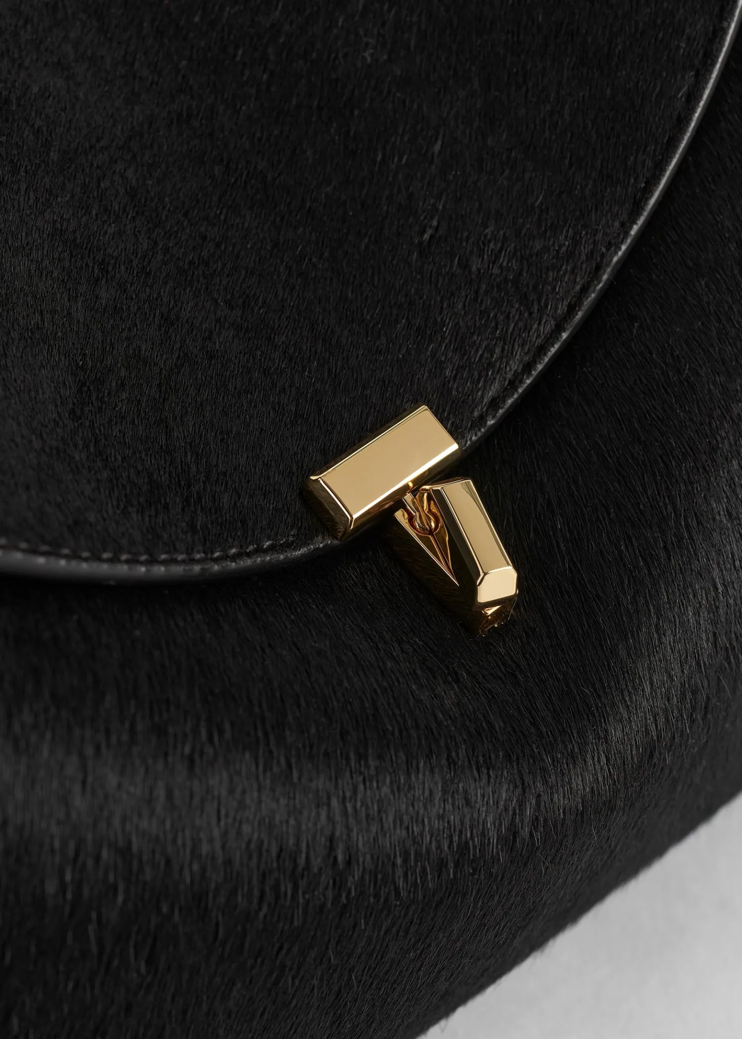 T-Lock pony hair top handle black