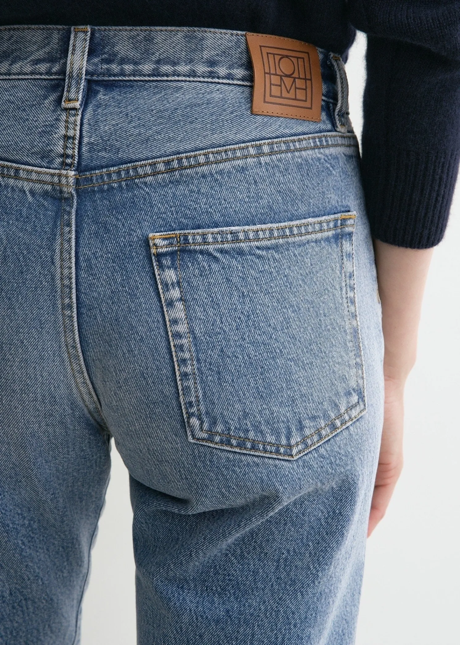 Twisted seam denim worn blue