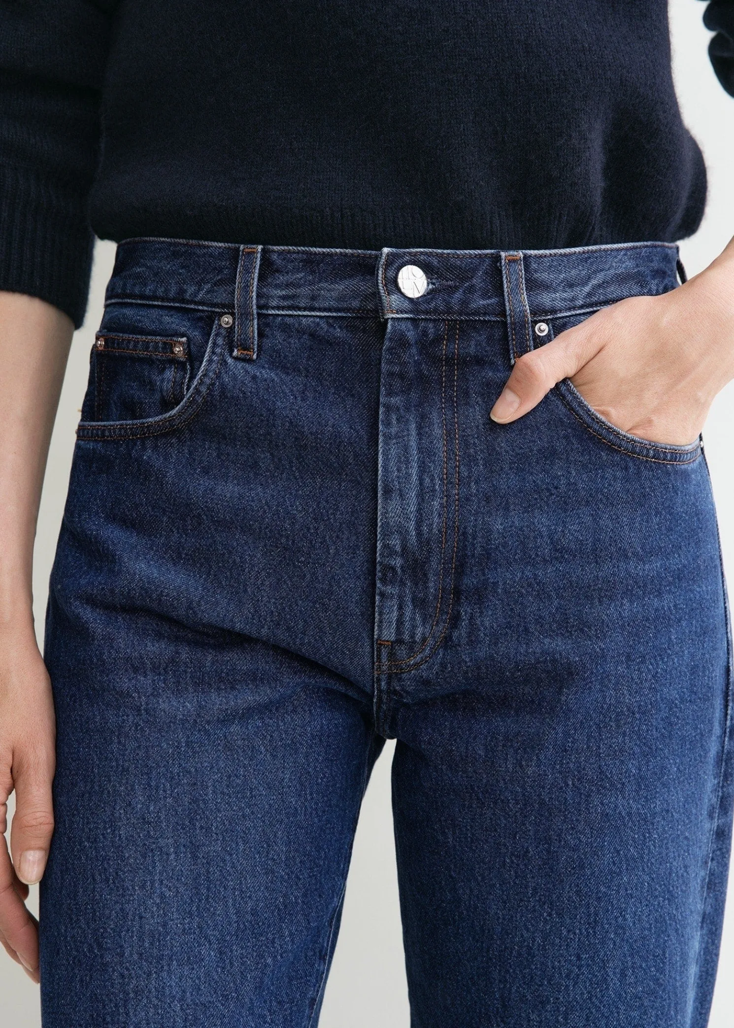 Twisted seam denim dark blue