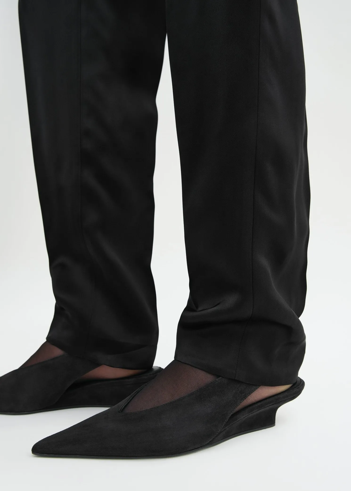 Wedge-heel suede slingbacks black