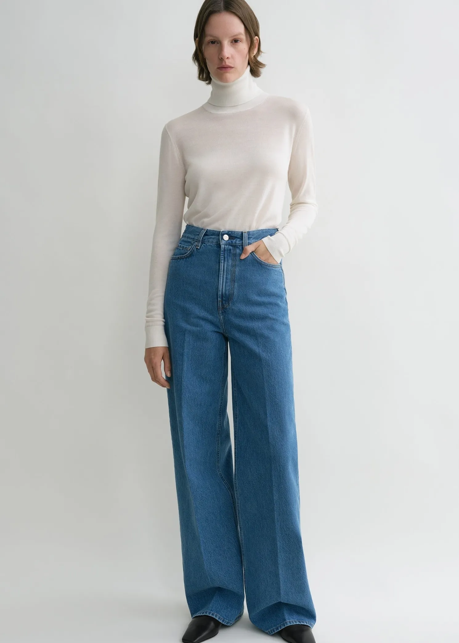Wide leg denim vibrant blue