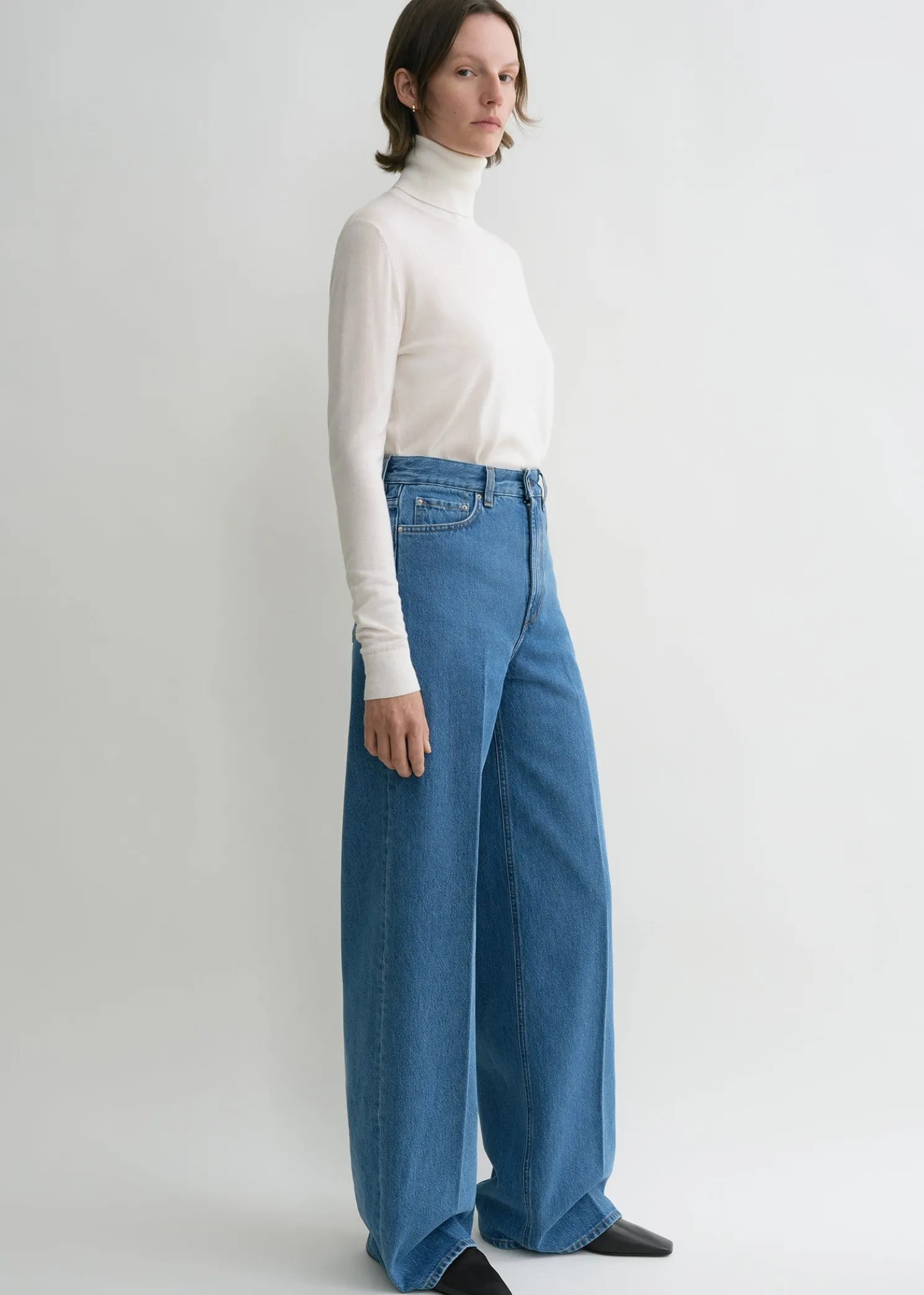 Wide leg denim vibrant blue